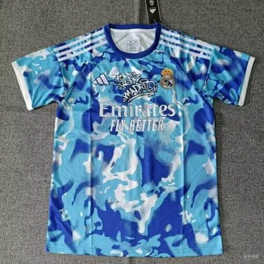 Maillots de football spéciaux du Real Madrid n° 25-26