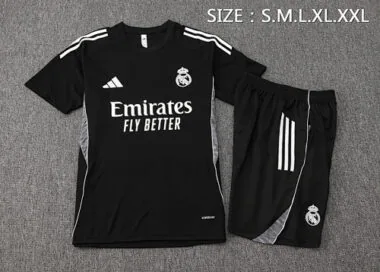 Imagem 7 do álbum Fato de treino de futebol do Real Madrid 25-26