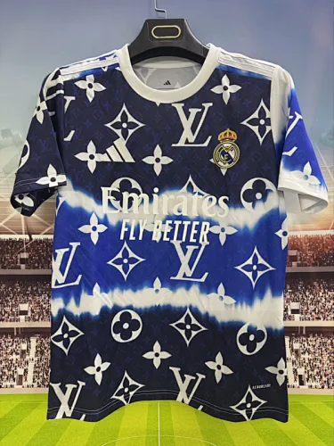 Maillots de football spéciaux du Real Madrid n° 25-26