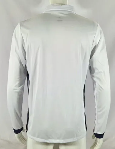 Image 2 de l’album Maillots de football rétro à manches longues du Real Madrid 16/17