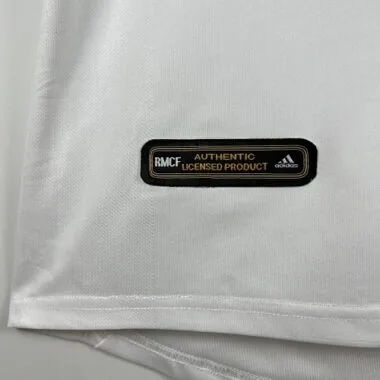 Immagine 4 dell’album Maglie da calcio retro del Real Madrid (2001/02) - versione casalinga