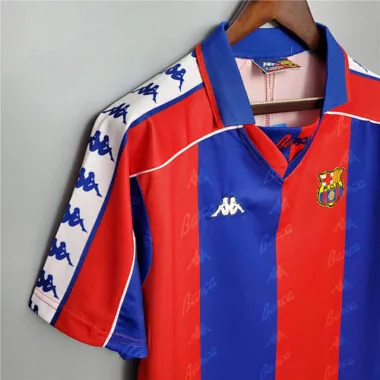 Imagem 6 do álbum 92-95 Barc Soccer Jerseys