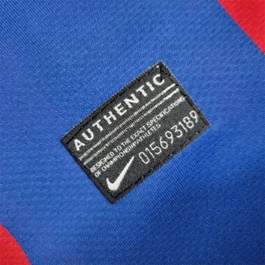 Image 12 de l’album 10-11 Barc Soccer Jerseys