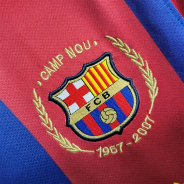 Image 8 de l’album Maillots de football du Barça 2007-2008