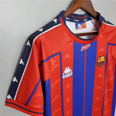 Afbeelding 6 van album 97-98 BAR voetbalshirts voor thuiswedstrijden