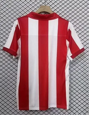Image 2 de l’album Maillots de football rétro de l’Atlético de Madrid 03-04