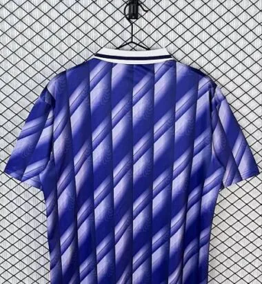Image 2 de l’album Maillots de football rétro domicile du Real Valladolid 92-93