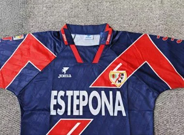 Immagine 2 dell’album 95-96 Rayo Vallecano Away Retro Soccer Jerseys