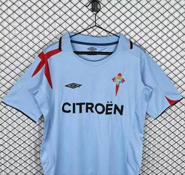 Imagem 2 do álbum 2005-07 Celta Home Retro Soccer Jerseys