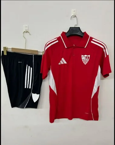 Tenue de football d'entraînement « Sevilla Polo » 25-26
