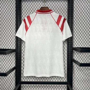 Image 2 de l’album Maillots de football rétro « à domicile » de Séville, saison 92/93