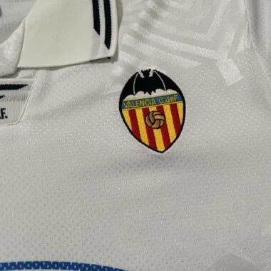 Imagem 2 do álbum 1994 Valencia Retro Soccer Jerseys