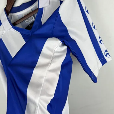 Imagen 3 del álbum Camisetas de fútbol retro del Espanyol (temporada 1984/1989)