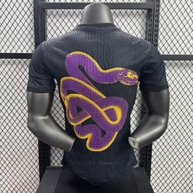 Image 2 de l’album Maillots de football domicile du Villarreal 25-26