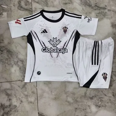 Capa do álbum 25-26 Albacete Home Kids Soccer Jerseys