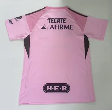 Afbeelding 2 van album 25-26 Tigres Goalkeeper Soccer Jerseys