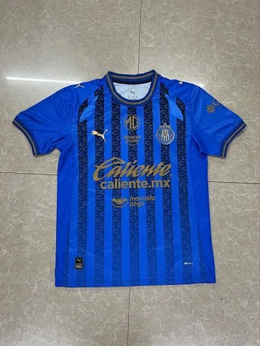 26-27 Chivas derde voetbalshirts