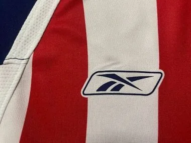Image 9 de l’album 07-08 Chivas Home Retro Soccer Jerseys
