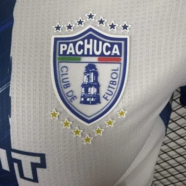 Imagem 8 do álbum Camisolas de futebol da equipa da casa do Pachuca, versões dos jogadores, n.ºs 25 e 26
