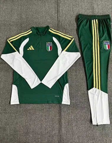 Image 2 de l’album Survêtement pour enfants « Italie » 2026