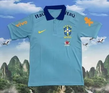 25-26 Camisolas da Seleção Brasileira de Futebol