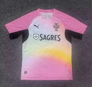 26-27 Voetbalshirts van Portugal