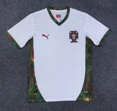 Capa do álbum «Camisolas da Seleção de Futebol de Portugal 26-27»