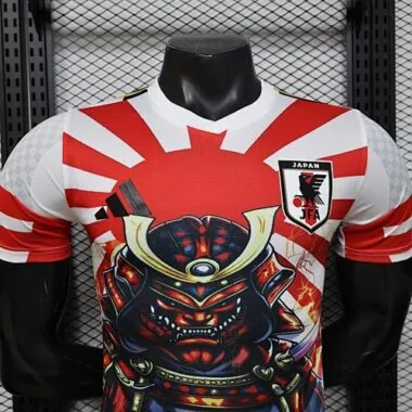 Afbeelding 2 van album 26-27 Voetbalshirts in de spelersversie van Japan