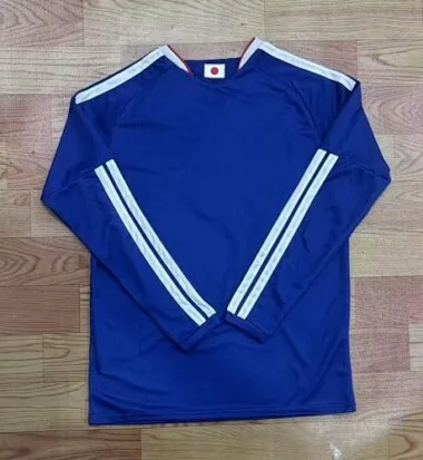 Immagine 2 dell’album Maglie da calcio a maniche lunghe Japan Home 26-27