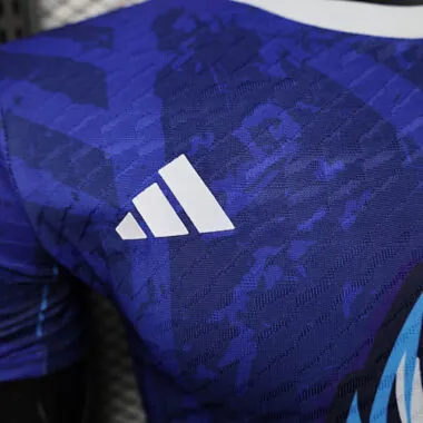 Afbeelding 2 van album 25-26 Voetbalshirts in de spelersversie van Japan
