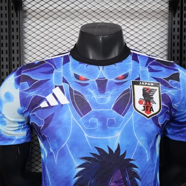 Fußballtrikots der japanischen Nationalmannschaft, Größe 25–26 Albumbild 3