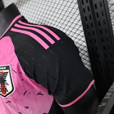 Image 5 de l’album Maillots de football « Édition spéciale joueurs » du Japon 2024