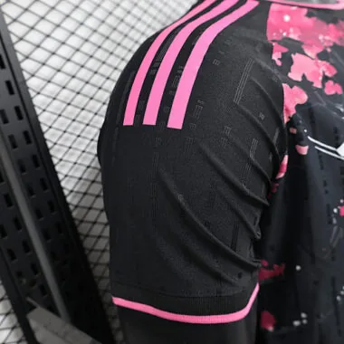Image 6 de l’album Maillots de football « Édition spéciale joueurs » du Japon 2024
