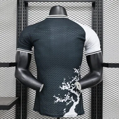 Immagine 2 dell’album Maglie da calcio “Special Player Version” 2024 del Giappone
