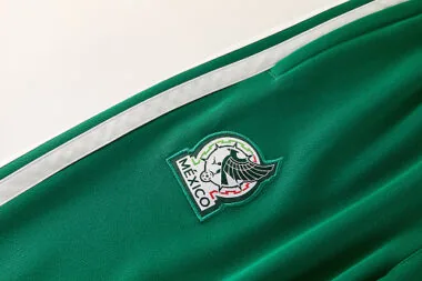 Imagem 11 do álbum 2026 Mexico Jackets