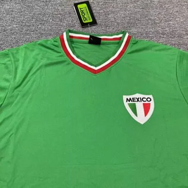 Imagem 2 do álbum 1970 Mexico Home Retro Soccer Jerseys