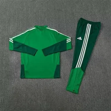 Immagine 2 dell’album 26-27 Algeria Training Soccer Suit