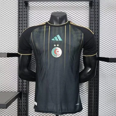 26-27 Algerije: voetbalshirts in spelersuitvoering