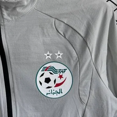 Afbeelding 3 van album 2026 Windjacken uit Algerije