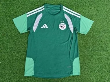 Immagine 10 dell’album Maglie da calcio "Special Player Version" 2025 dell’Algeria
