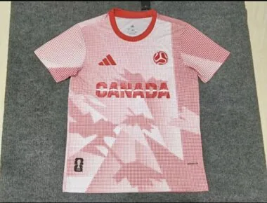 Albumhoes van 25-26 Speciale voetbalshirts uit Canada