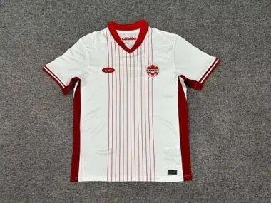Albumhoes van voetbalshirts voor uitwedstrijden van Canada 2024