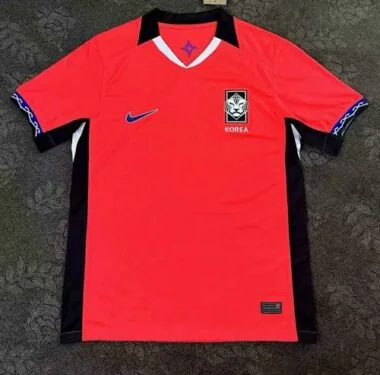 Capa do álbum «Camisolas de futebol da seleção da Coreia», tamanhos 25-26