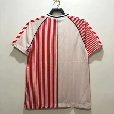 Image 2 de l’album 1986 Denmark Away Retro Soccer Jerseys