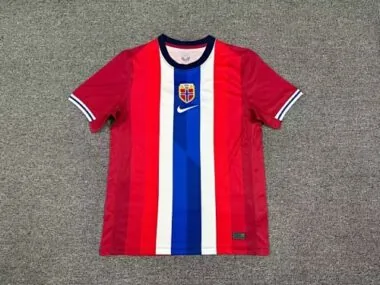 Voetbalshirts voor thuiswedstrijden van Noorwegen 2024