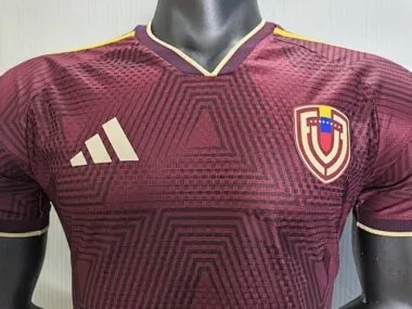 Afbeelding 6 van album 2026 Venezuela thuisvoetbalshirts voor spelers