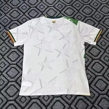 26–27 Ghana – Spezielle Fußballtrikots Albumbild 2