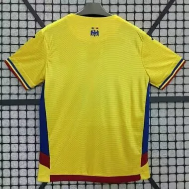 Afbeelding 2 van album 25-26 Roemeense voetbalshirts voor thuiswedstrijden