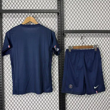 Imagen 2 del álbum Camisetas de fútbol del Paris Home, 25-26