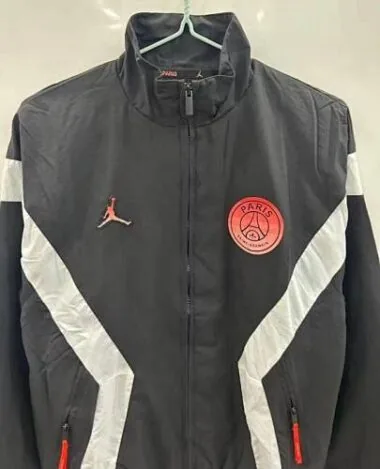 Imagen 3 del álbum 25-26 Chaquetas cortavientos de París